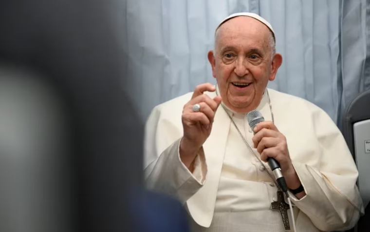 El papa Francisco culpó a la industria armamentista del “martirio” del pueblo ucraniano
