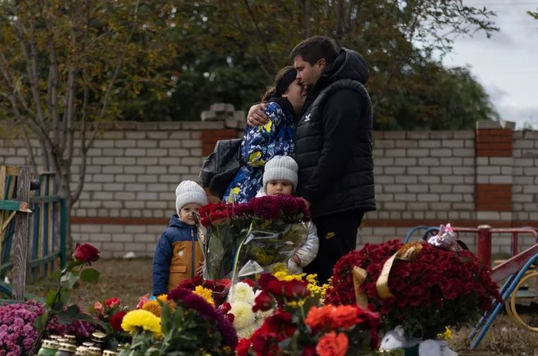 Un informe de la ONU urgió a Rusia a investigar un ataque en la ciudad de Hroza que mató a 59 civiles