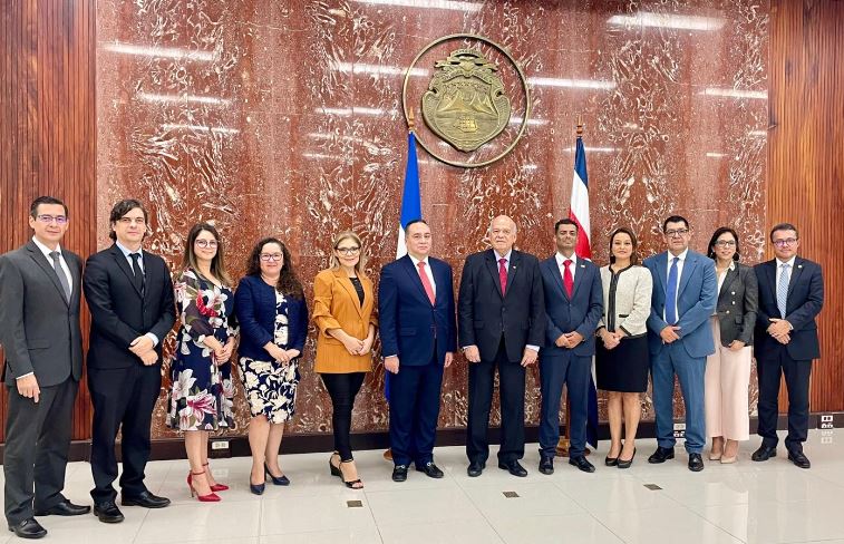 Fiscalías de Costa Rica y El Salvador se acercan para agilizar ‘coordinaciones e intercambios de información’