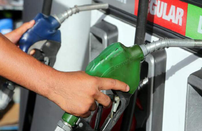ARESEP resolvería ajuste en combustibles este viernes: Rebaja de ¢29 en regular y aumento de ¢9 en diésel