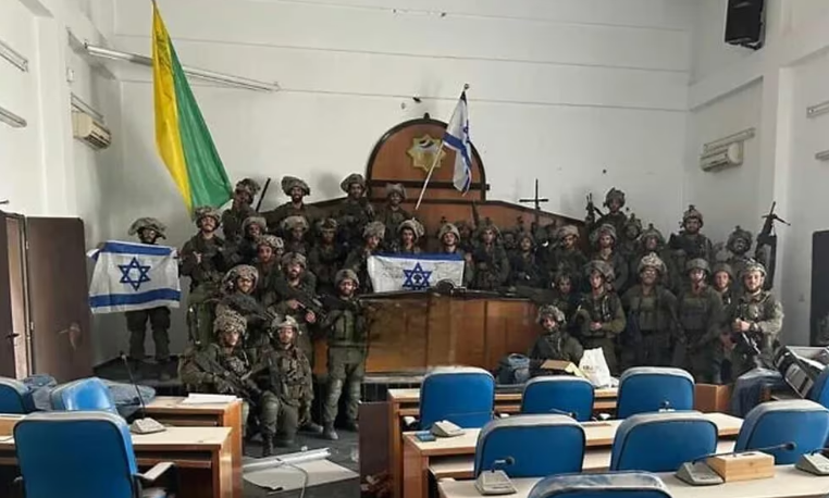 El ejército israelí tomó el Parlamento de Gaza: “Los terroristas huyen hacia el sur”