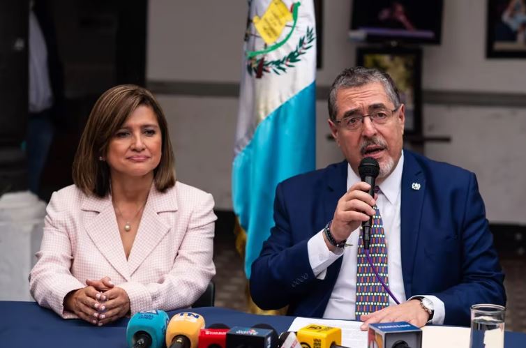 Crisis en Guatemala: Bernardo Arévalo dijo que la Fiscalía no tiene credibilidad y afirmó que asumirá la presidencia en enero