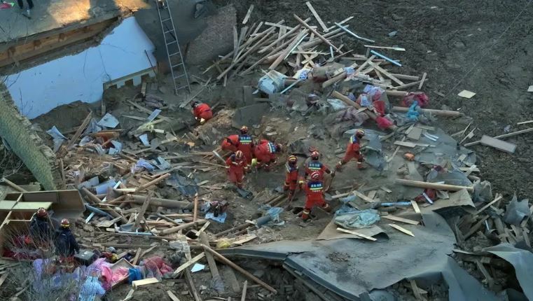 Ascendió a 126 la cantidad de muertos por el terremoto en el noroeste de China: fue el más letal en nueve años