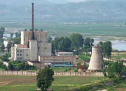 Corea del Norte quiere aumentar la producción de combustible para bombas en su principal instalación nuclear