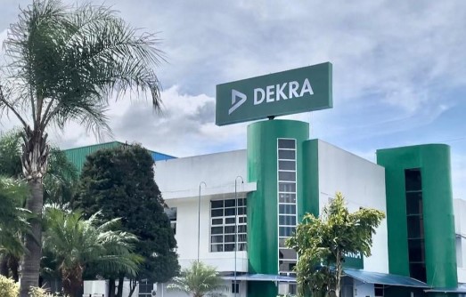 Más de 30 mil vehículos tienen pendiente cambio de sticker con Dekra que es requisito para pago de Marchamo 2024