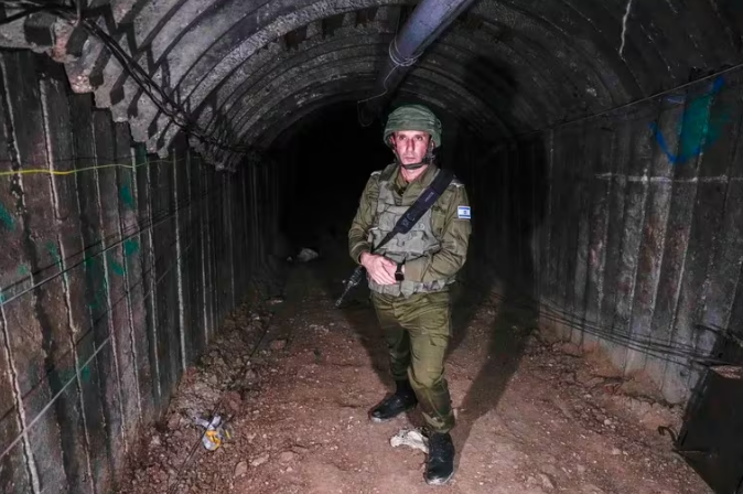 El Ejército israelí descubrió el túnel más grande de Hamas a escasos metros de la frontera: fue una pieza clave de la masacre del 7 de octubre