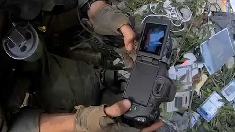 Las tropas israelíes incautaron en Gaza archivos digitales grabados por terroristas de Hamas el 7 de octubre