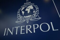 Detienen a excandidato presidencial panameño en Guápiles por orden de captura de Interpol