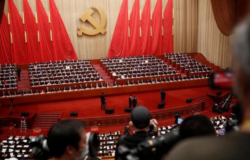 El Partido Comunista Chino endurece sus reglas internas: libros, sexo y drogas aparecen en la nueva lista de “delitos graves”