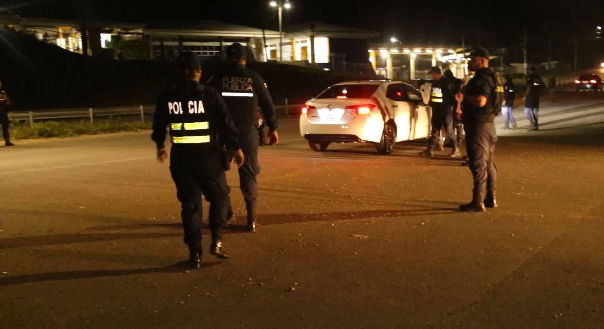Fuerza Pública trasladó 100 policías más a Limón y 30 patrullas durante el fin de semana