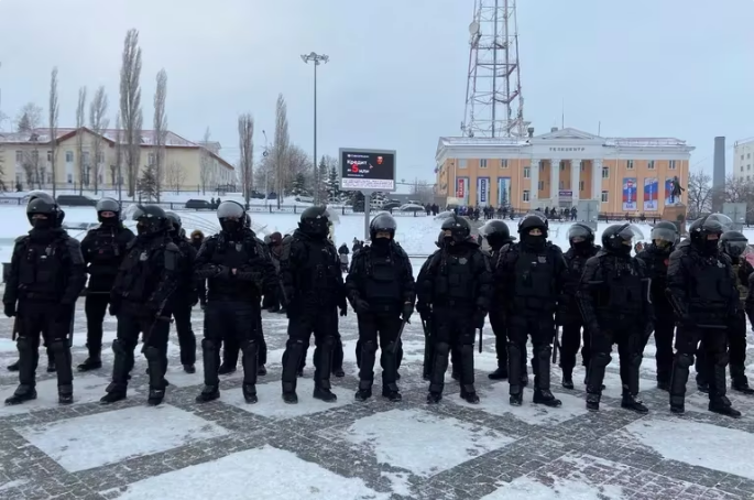 Pese a la represión de la policía rusa, crecen las protestas en Bashkortostán y se trasladan a la capital regional