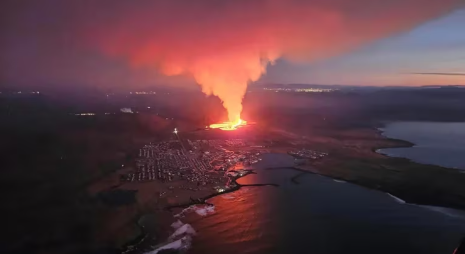 Un volcán entró en erupción al suroeste de Islandia
