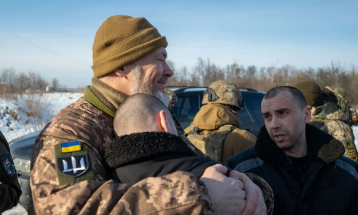 Rusia y Ucrania canjearon más de 400 prisioneros de guerra