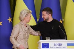 La Unión Europea acordó un paquete de ayuda a Ucrania de 54 mil millones de dólares para resistir la invasión de Rusia