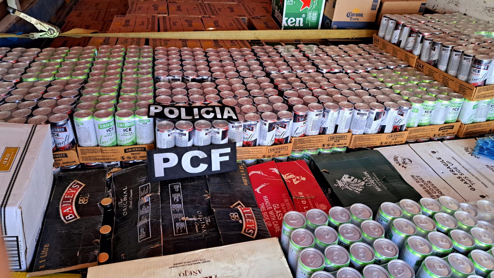 Policía de Control Fiscal decomisó más de 500 cajas de licor variado en Cartago