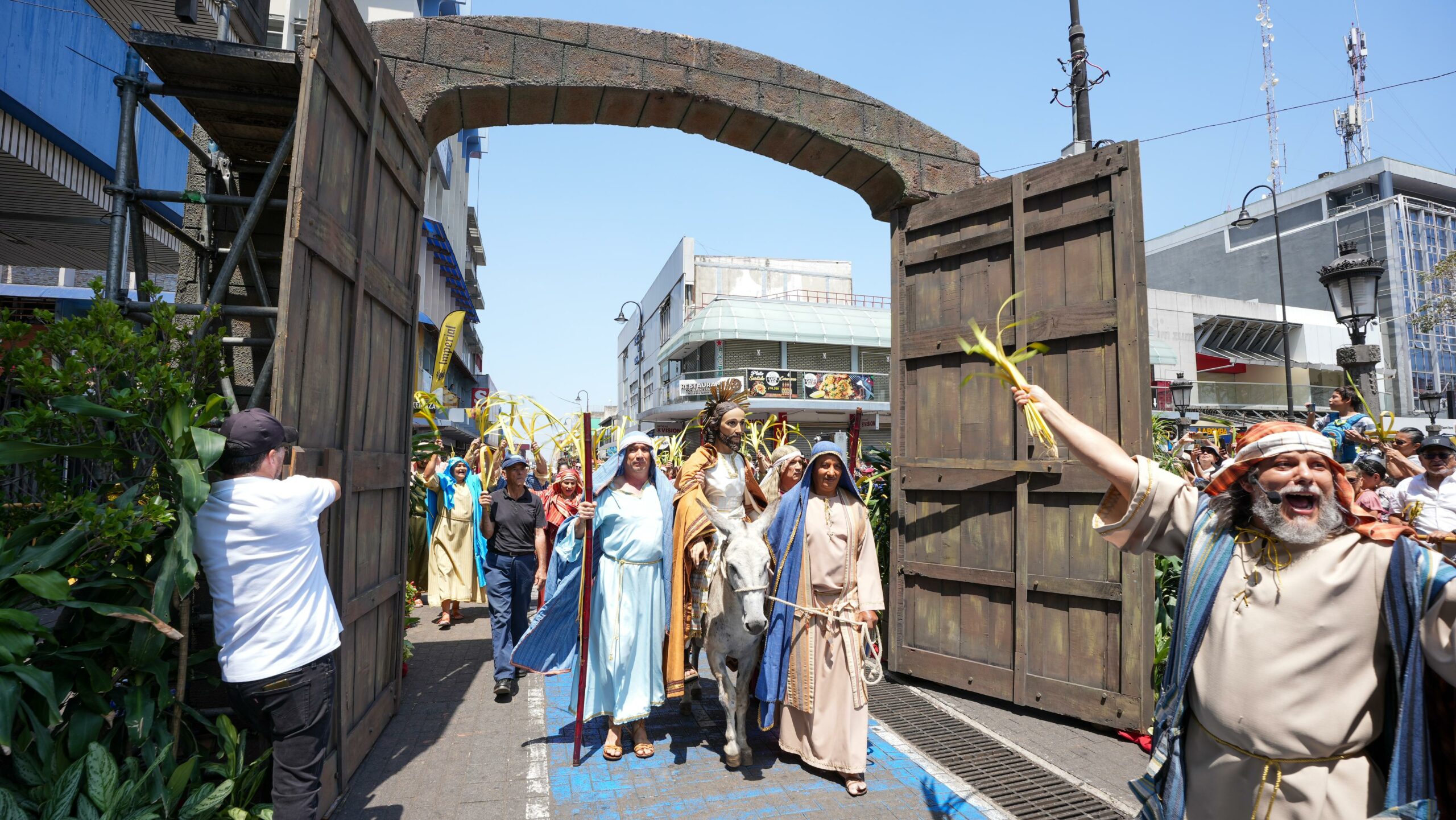 Municipalidad de San José reportó participación ‘muy grande’ de fieles en inicio de actividades de Semana Santa
