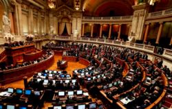 El Parlamento de Portugal eligió a su presidente tras un pacto entre la centroderecha y los socialistas