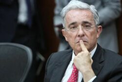 Expresidente Álvaro Uribe Vélez a juicio: Fiscalía anunció que le imputará cargos por soborno a testigos
