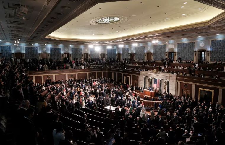 El Congreso de Estados Unidos abordará por separado los proyectos de ayuda económica para Israel y Ucrania