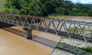 Defensoría inició investigación contra CONAVI por estado de puentes