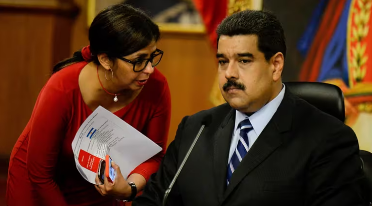 La peligrosa “ley contra el fascismo” que el régimen de Maduro pretende aprobar para proscribir a la oposición y censurar las redes sociales