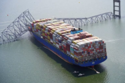 Barcos atascados en Baltimore e inflación por cadena de suministro