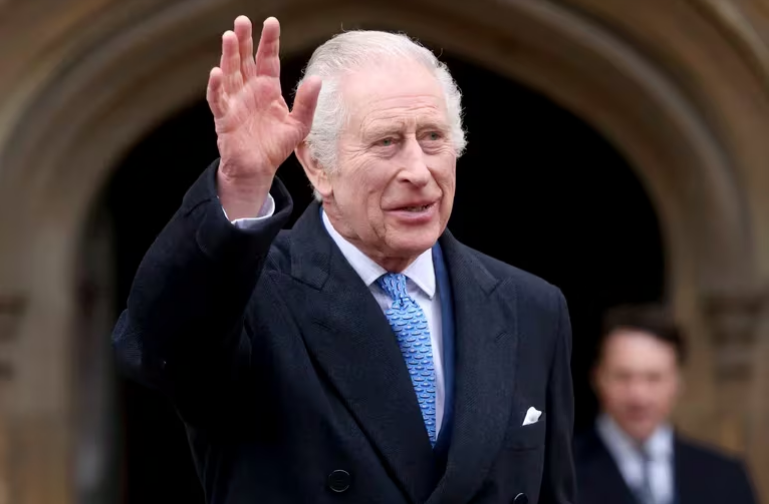 El rey Carlos III retomará sus labores públicas tras progresar en su tratamiento contra el cáncer
