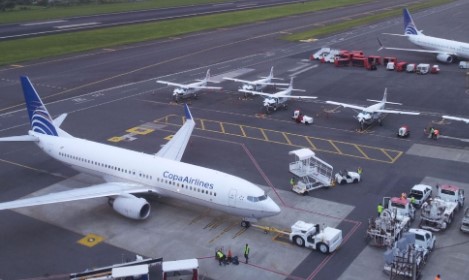 Controladores alertan nuevamente sobre posible colapso en tráfico aéreo por malas condiciones laborales
