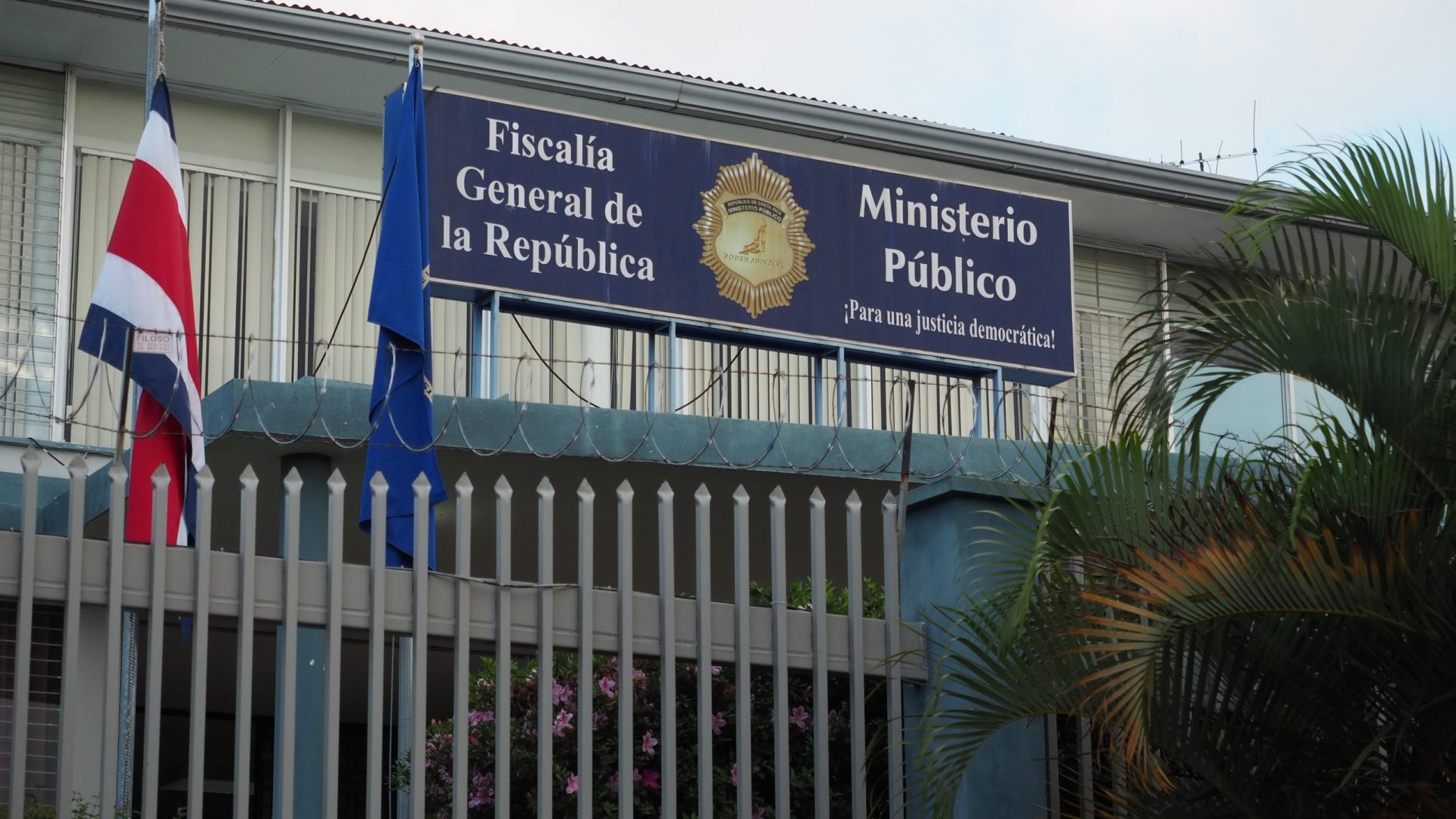 Fiscalía investiga supuesta solicitud de presidente Chaves para dejar vencer plazo de comisión legislativa