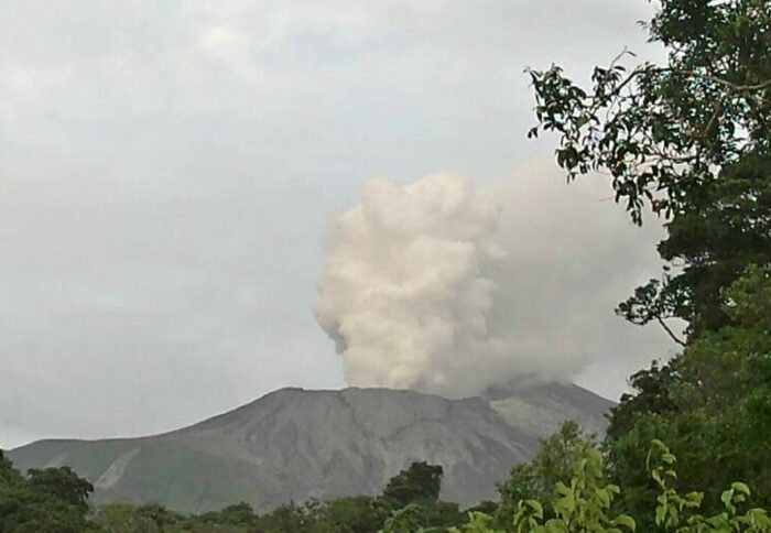 Empresarios turísticos cerca del Volcán Rincón de la Vieja temen poca visitación por ‘miedo’ a erupción