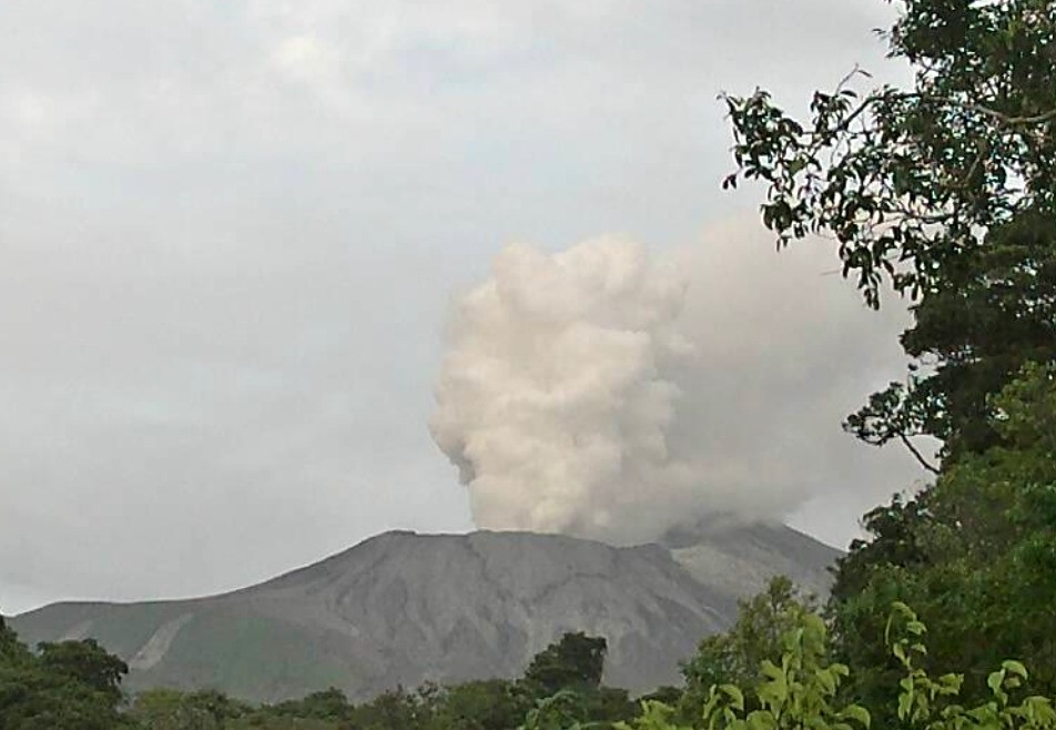 Empresarios turísticos cerca del Volcán Rincón de la Vieja temen poca visitación por ‘miedo’ a erupción
