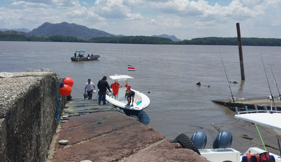 MOPT mantiene suspendido servicio de cabotaje en río Tempisque por labores de limpieza