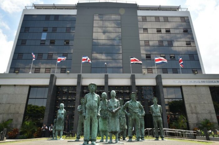 Banco Central: Costa Rica no está en condiciones para dolarizar la economía