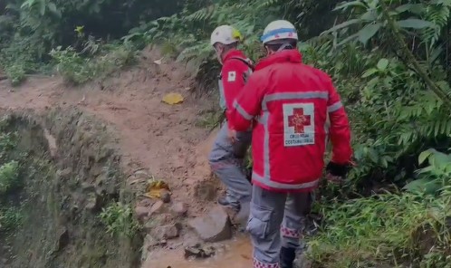 Cruz Roja mantiene búsqueda de una persona en el Zurquí y reporta el rescate de 7 en condición estable